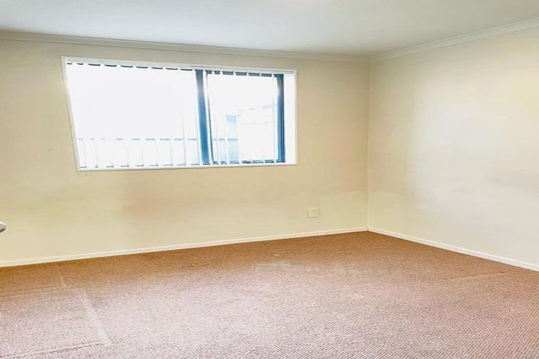 Photo of property in 11 Marblewood Grove, Pukekohe, 2120