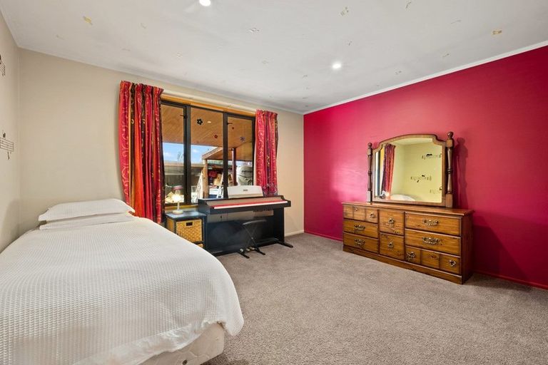 Photo of property in 18 Ash Avenue, Albert Town, Wanaka, 9305