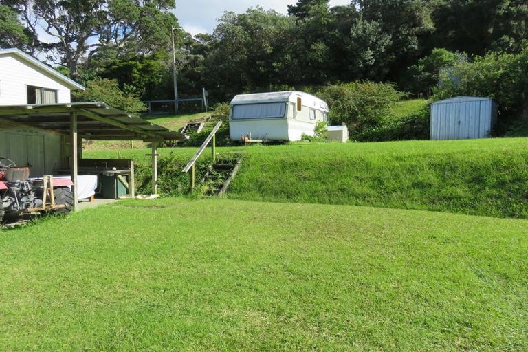 Photo of property in 10 Ohawini Road, Oakura, Hikurangi, 0184