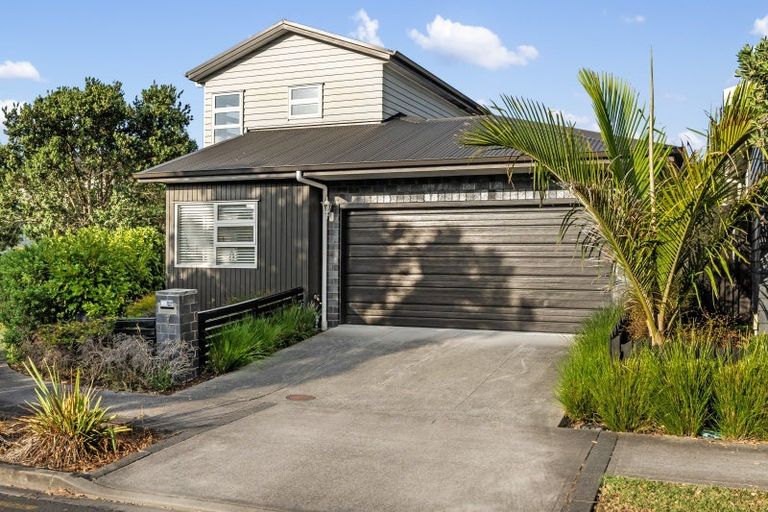 Photo of property in 7 Waiarohia Place, Hobsonville, Auckland, 0616
