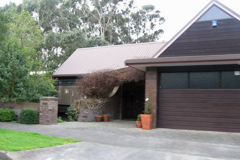 Photo of property in 124 Atawhai Road, Fitzherbert, Palmerston North, 4410