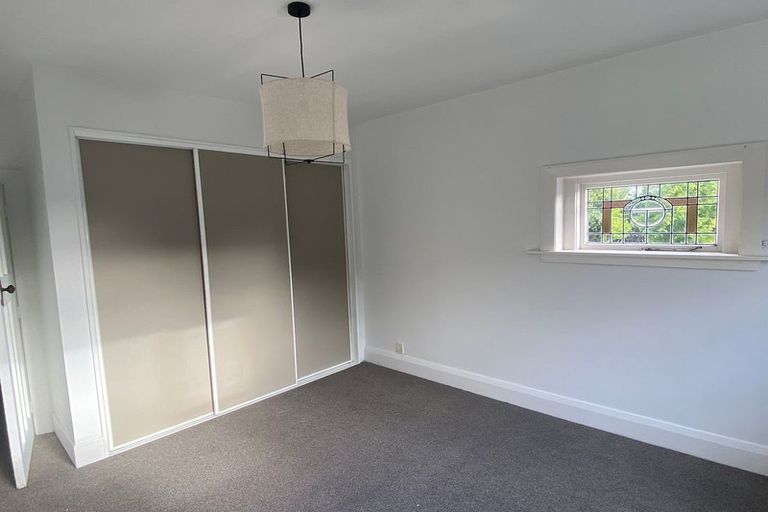 Photo of property in 9 Martin Avenue, Beckenham, Christchurch, 8023