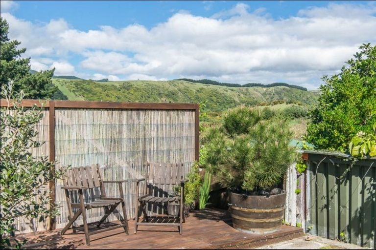 Photo of property in 44 Gavin Road, Raumati Beach, Paraparaumu, 5032