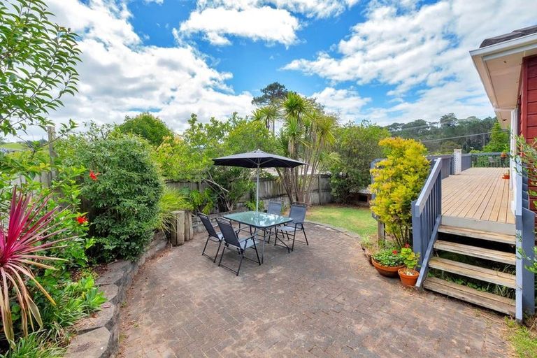 Photo of property in 118 Glen Road, Ranui, Auckland, 0612