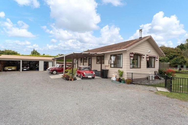 Photo of property in 35 Chinnerys Road, Woodend, 7610