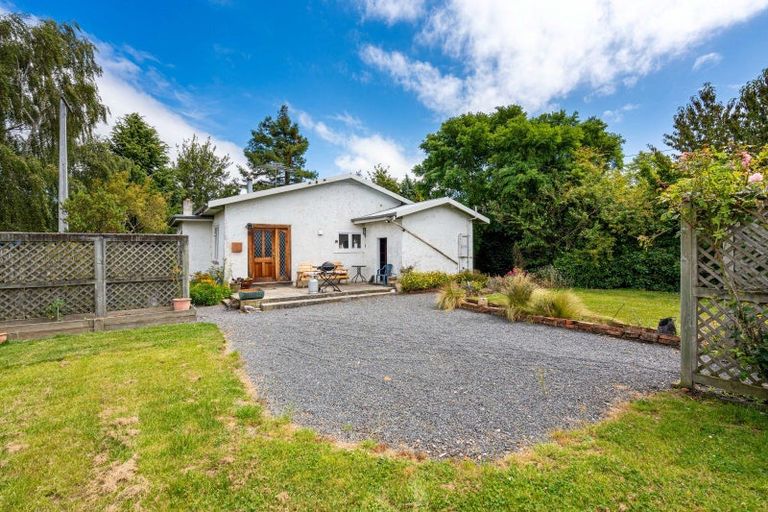 Photo of property in 16 Moore Street, Milton, 9220