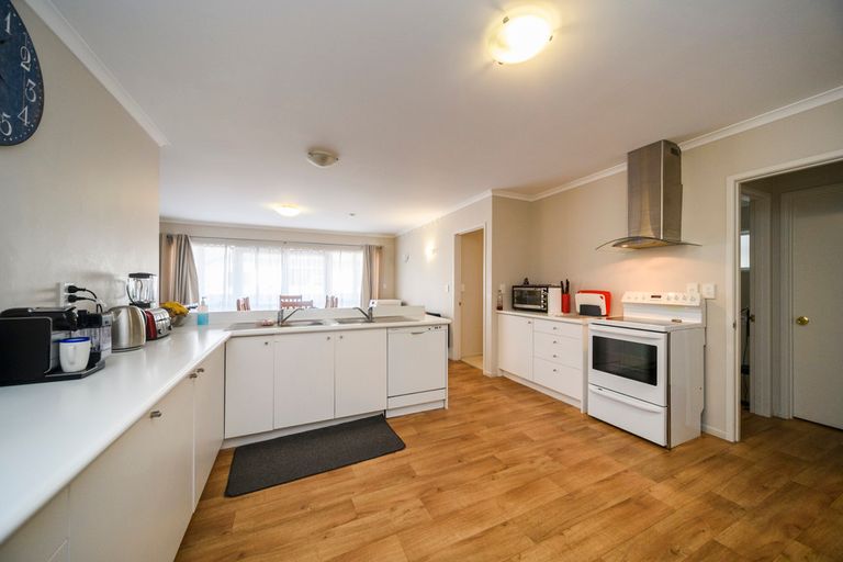 Photo of property in 93 Parnell Heights, Kelvin Grove, Palmerston North, 4414