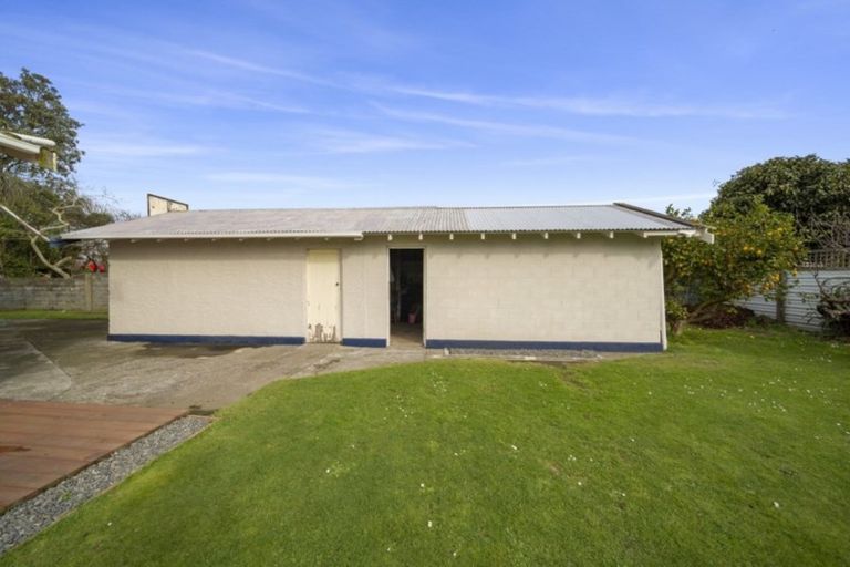 Photo of property in 11 Wilson Street, Hawera, 4610