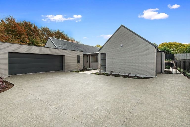 Photo of property in 22 Haughey Drive, Mairehau, Christchurch, 8052