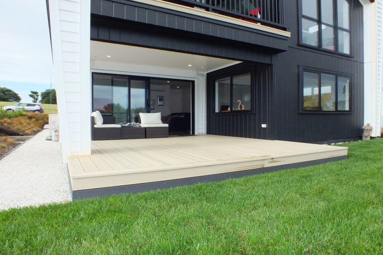 Photo of property in 317 Pinecrest Drive, Gulf Harbour, Whangaparaoa, 0930