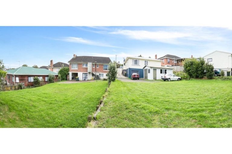 Photo of property in 18 Tristram Avenue, Forrest Hill, Auckland, 0620