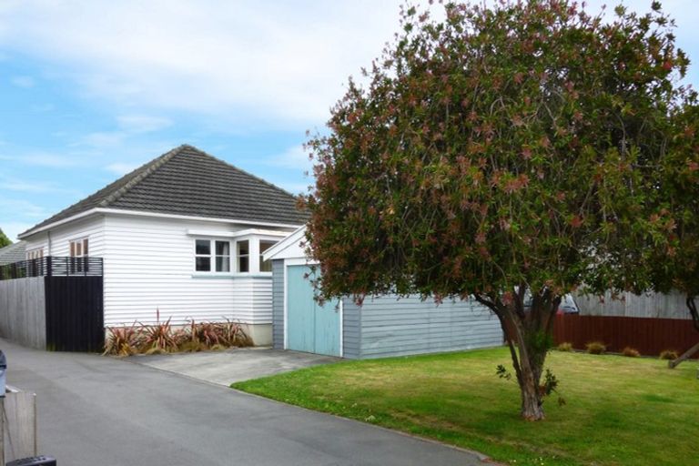 Photo of property in 2/112 Elizabeth Street, Riccarton, Christchurch, 8041