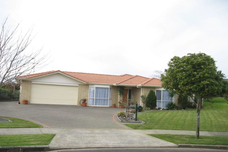 Photo of property in 17 Flora Place, Wattle Downs, Auckland, 2103