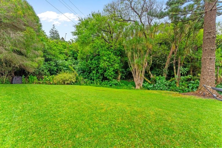 Photo of property in 9 Cotterell Street, Leigh, 0985