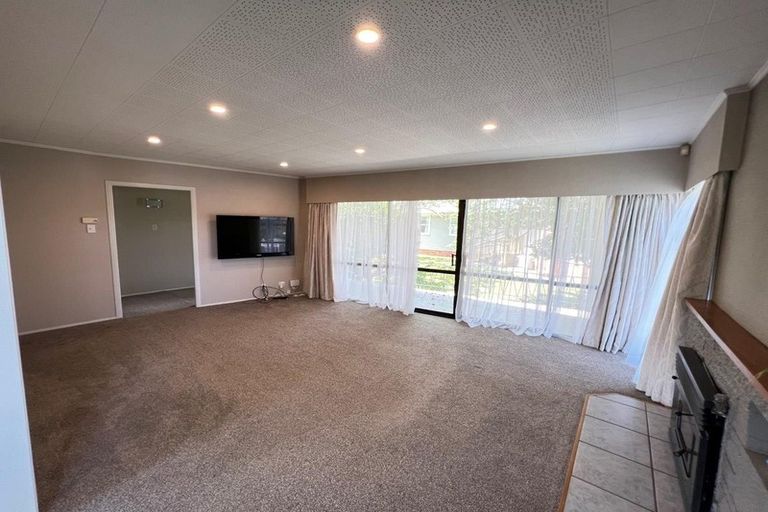 Photo of property in 37 Stanaway Street, Hillcrest, Auckland, 0627