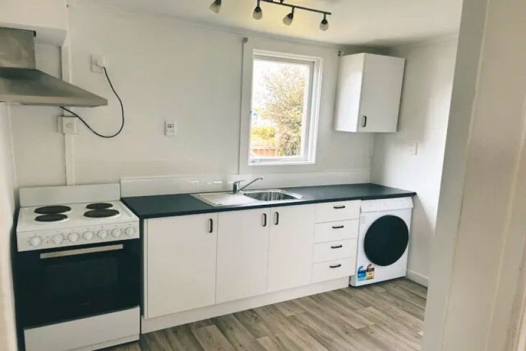 Photo of property in 1 Queens Drive, Saint Kilda, Dunedin, 9012