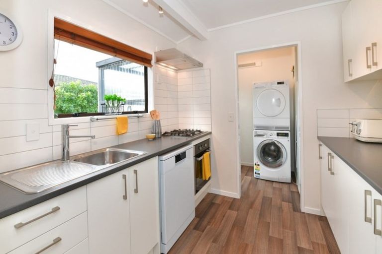 Photo of property in 12b Brandon Road, Manly, Whangaparaoa, 0930