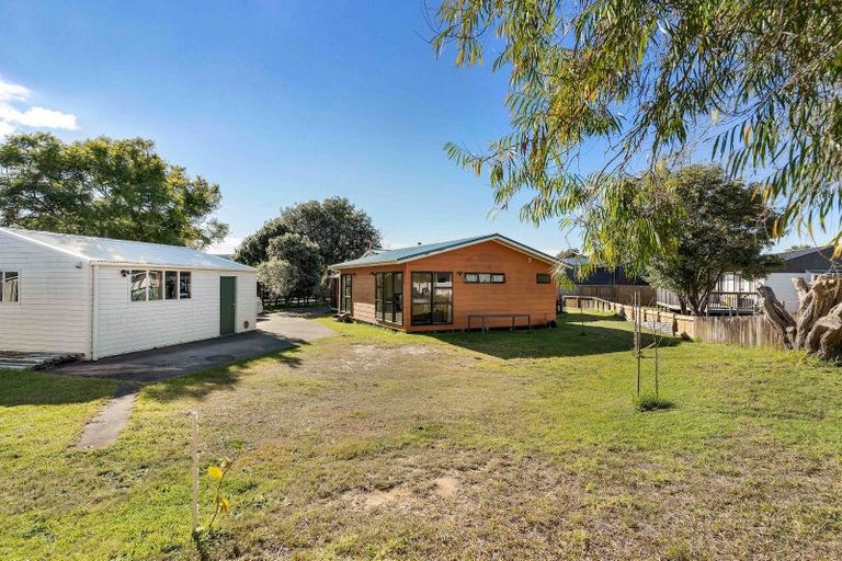 Photo of property in 143 Lorraine Place, Whangamata, 3620