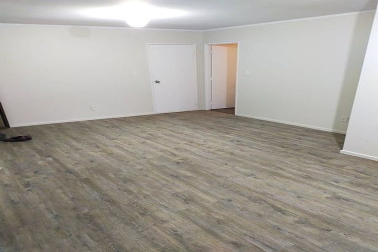 Photo of property in 4/60 Nikau Street, New Lynn, Auckland, 0600