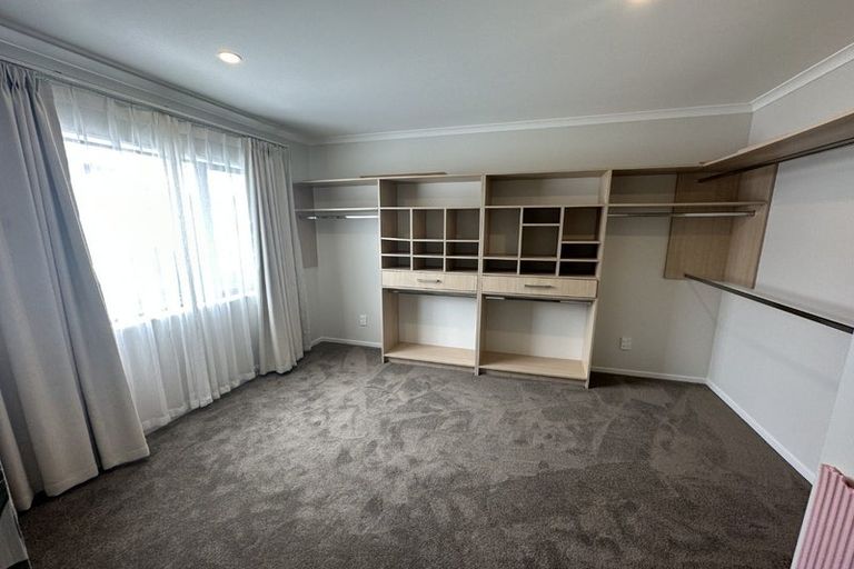 Photo of property in 2 Crompton Place, Orewa, 0931