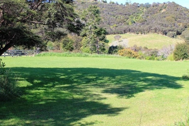 Photo of property in 1100 Hauraki Road, Coromandel, 3506