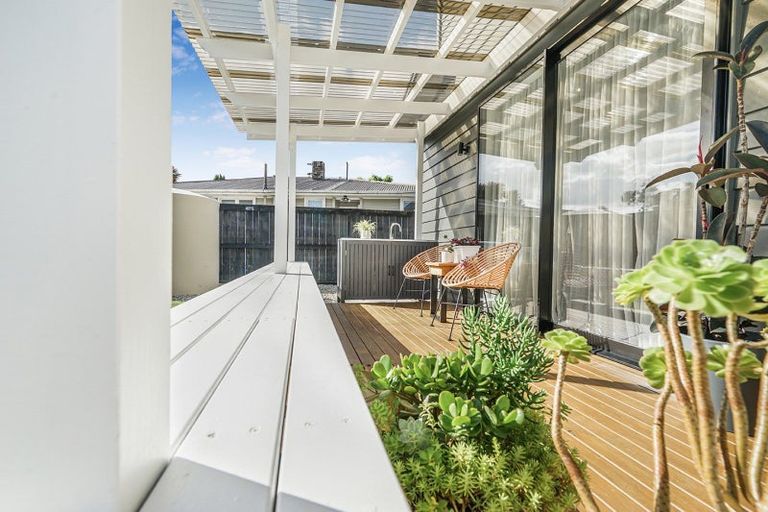 Photo of property in 2/12 Liston Crescent, Hillcrest, Hamilton, 3216