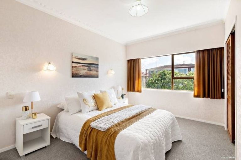 Photo of property in 191a Te Atatu Road, Te Atatu South, Auckland, 0610