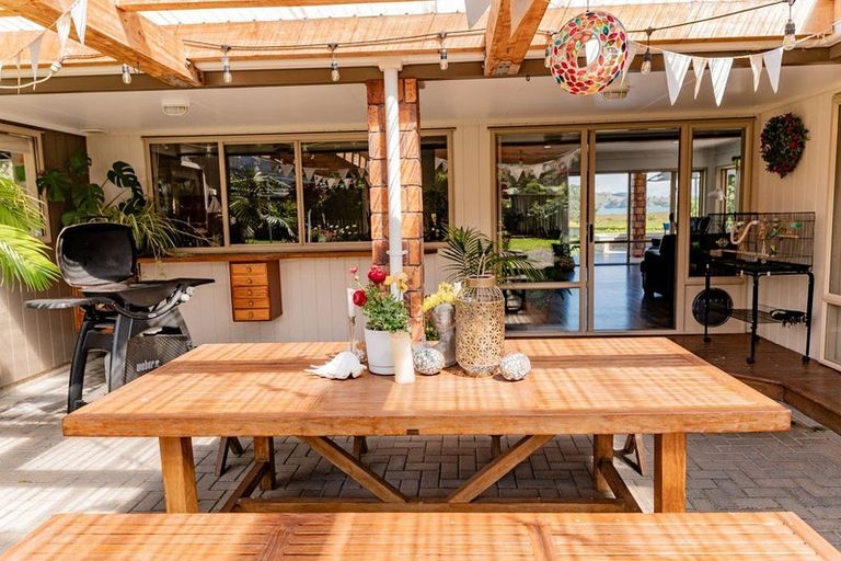 Photo of property in 13 Koromiko Drive, Coromandel, 3506