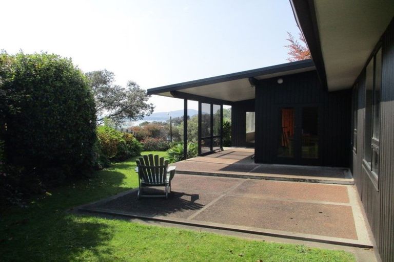 Photo of property in 345 Devonport Road, Tauranga, 3110