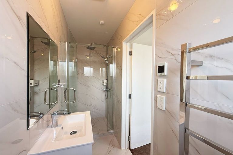 Photo of property in 10 Peony Mews, Oteha, Auckland, 0632