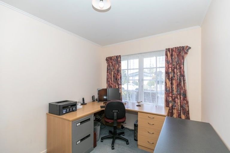 Photo of property in 3 Mclaren Place, Chedworth, Hamilton, 3210