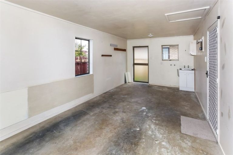 Photo of property in 2/24 West Street, Pukekohe, 2120