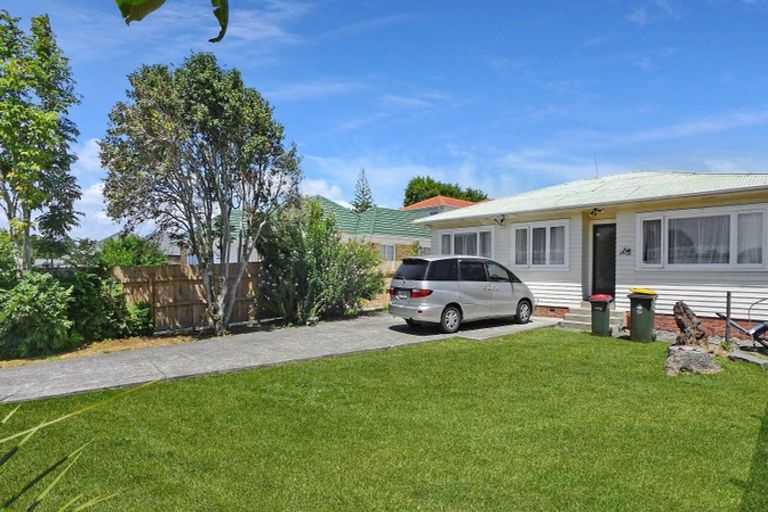 Photo of property in 28 Sturdee Road, Manurewa, Auckland, 2102