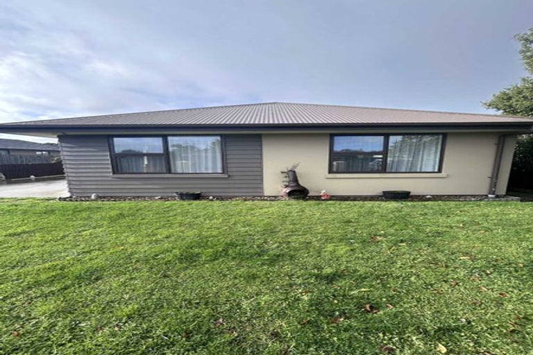 Photo of property in 194 Burwood Road, Burwood, Christchurch, 8083