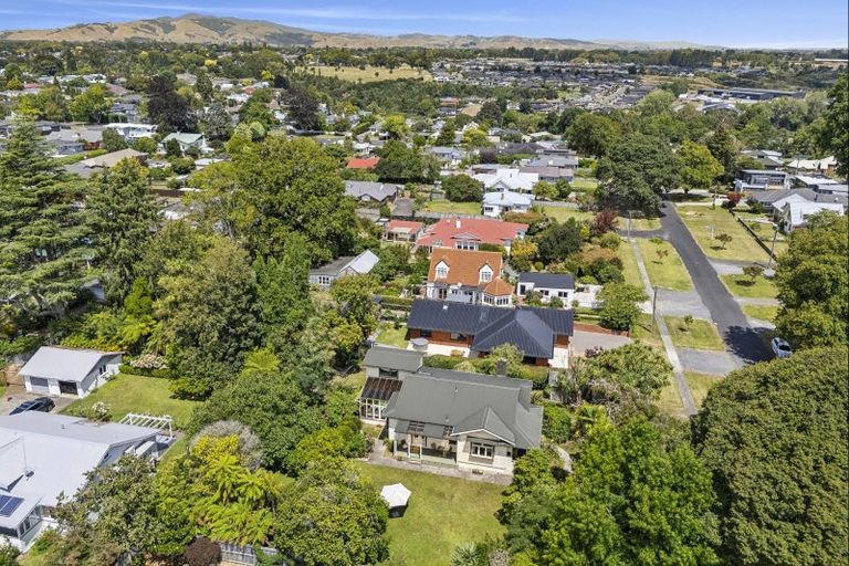 Photo of property in 27 Hall Street, Cambridge, 3434