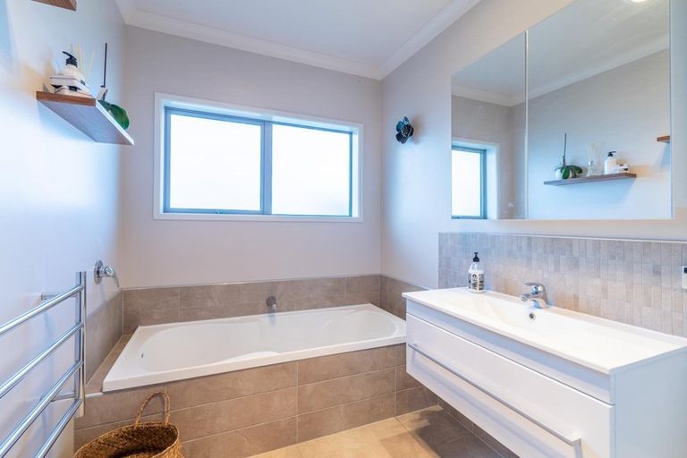 Photo of property in 130 Oreti Road, Otatara, Invercargill, 9879