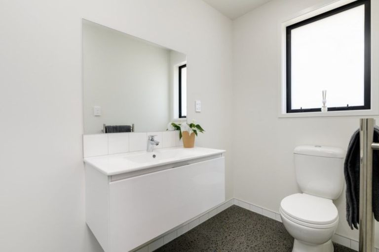 Photo of property in 9 Kahuparere Crescent, Pyes Pa, Tauranga, 3112