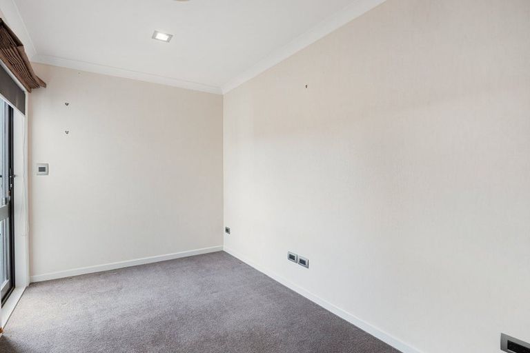 Photo of property in 30 Sandwich Road, St Andrews, Hamilton, 3200