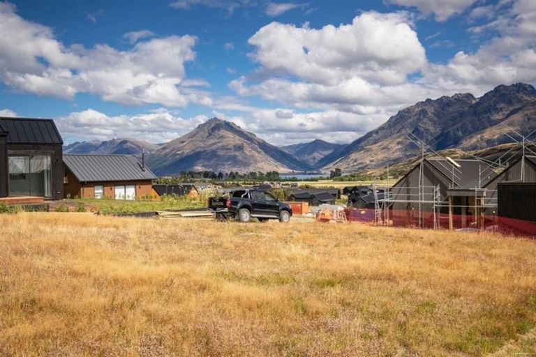 Photo of property in 19 Falconer Rise, Jacks Point, Queenstown, 9371