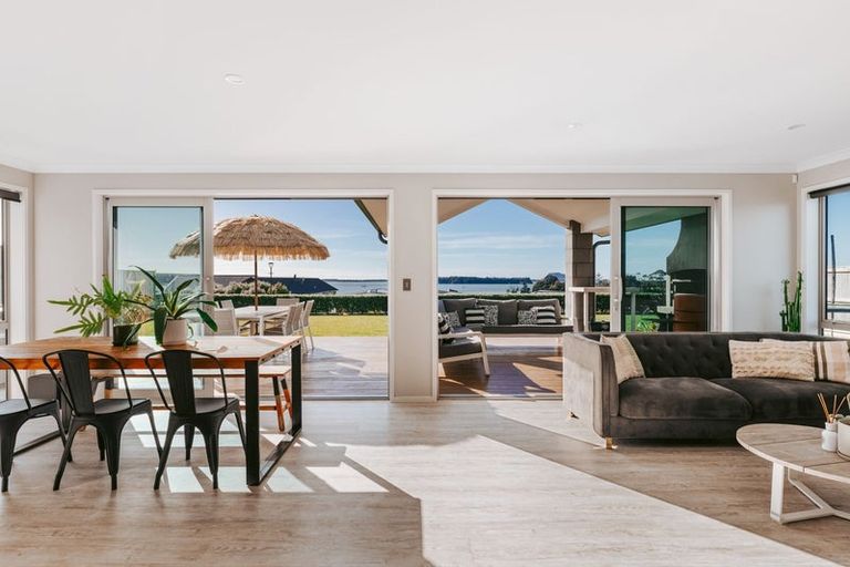 Photo of property in 5 Wairere Rise, Omokoroa, 3114