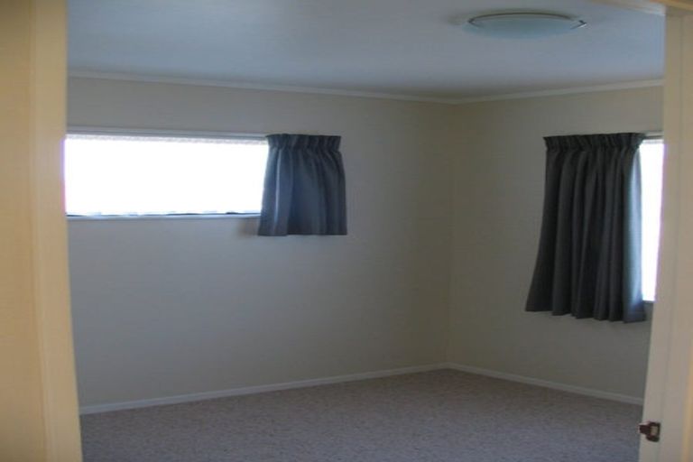 Photo of property in 1/1 Don Street, Papakura, 2110