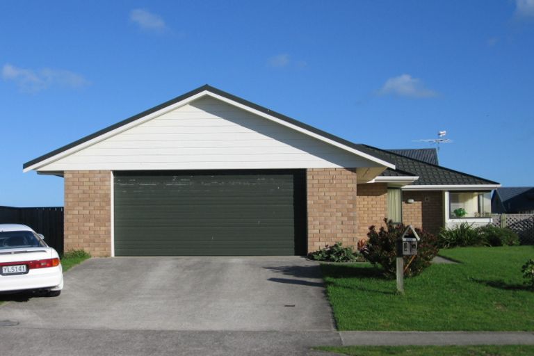 Photo of property in 16a Major Durie Place, Waikanae Beach, Waikanae, 5036