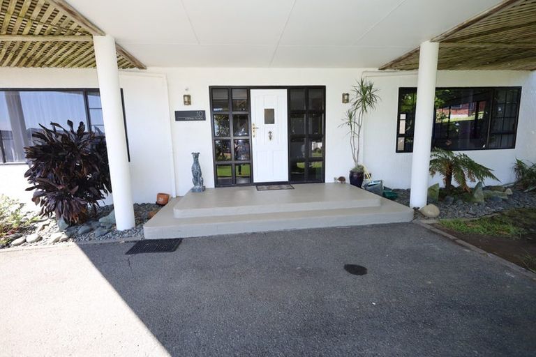 Photo of property in 10 Kiriwai Place, Matua, Tauranga, 3110
