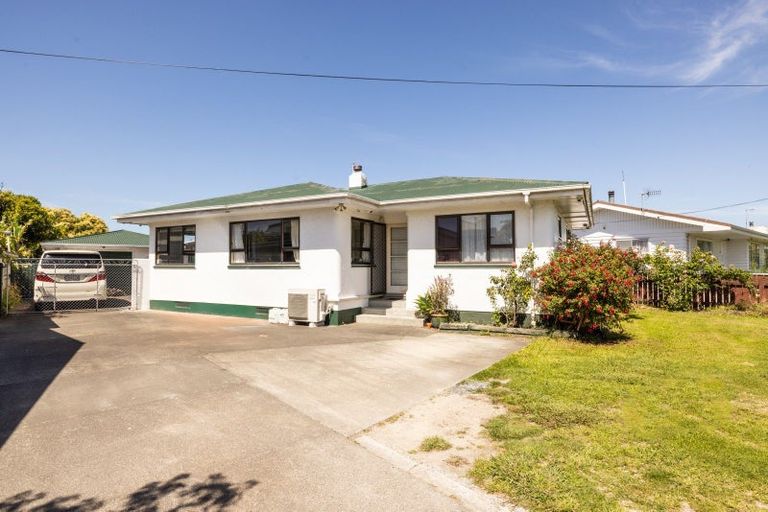 Photo of property in 50 Wycliffe Street, Onekawa, Napier, 4110