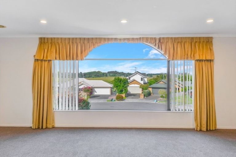 Photo of property in 28 Friesian Place, Grandview Heights, Hamilton, 3200