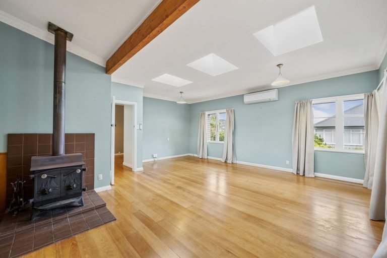 Photo of property in 84 Hatton Street, Karori, Wellington, 6012