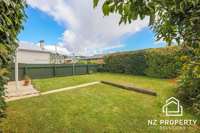Photo of property in 230 Macandrew Road, Forbury, Dunedin, 9012