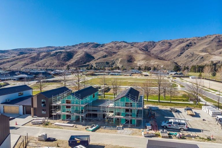 Photo of property in 33 Midlothian Avenue, Cromwell, 9310