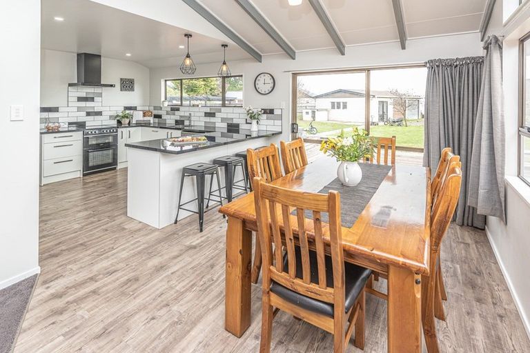 Photo of property in 20 Pukepapa Road, Marton, 4710