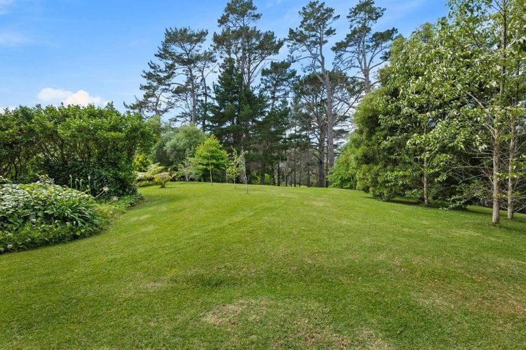 Photo of property in 16 Collings Drive, Lucas Heights, Albany, 0793